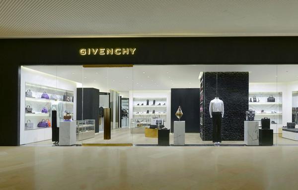 Givenchy on X: NEW #GIVENCHY STORE IN GREENBELT 4 MAKATI, MANILA