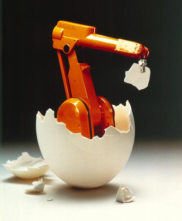 ABBRobotics's tweet photo. #TBT #ABB Robotics has looked at innovative ways to introduce our new robots. This is #IRB2000 in Brussels in 1986 http://t.co/MswnSkC6RT