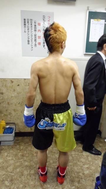 先日、後楽園ホールで行われたボクシング・ライトフライ級4回戦で