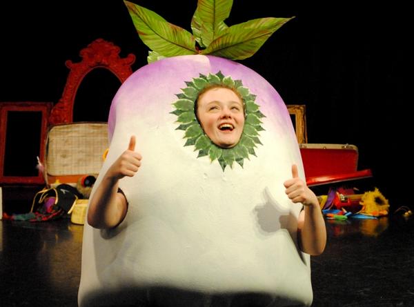 ScottishYT's tweet image. During #OctoberWeek Family Storytime brings you a special extended run of the all-time classic The Enormous Turnip!