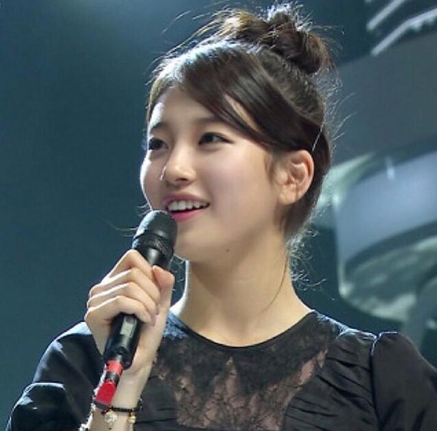 Happy birthday Bae Suzy!!!   