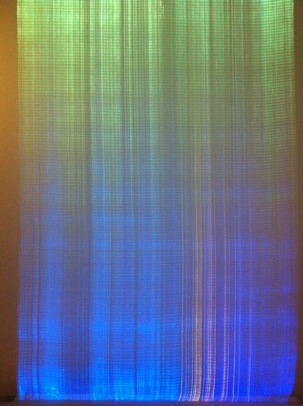 Adrivlasblom's tweet image. #textielmuseum #buildingwithtextiles prachtig werk van @astridkrogh uit Denemarken : textiel met licht