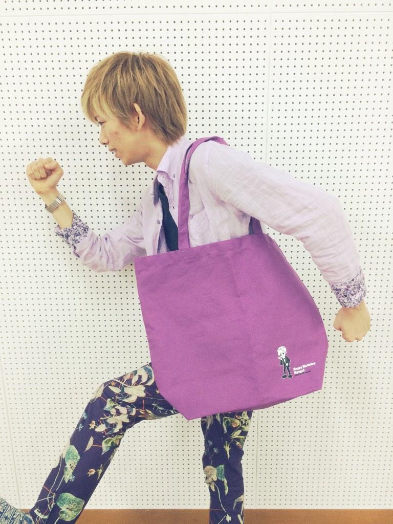 超特急　カイ　20th生誕祭トートバッグ大・小セット (３枚目はサイズ参考) 超特急グッズOFFICIAL on X: 
