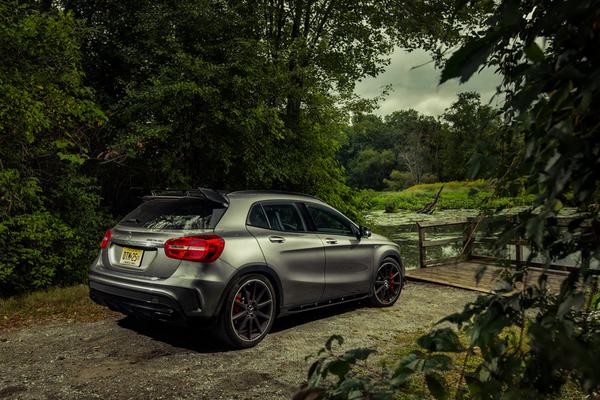 MercedesAMG's tweet photo. How about an #AMGRoadtrip to celebrate the end of an amazing summer? #GLA45AMG (Photographer @LinkPhotography) http://t.co/IUuSLUlePq