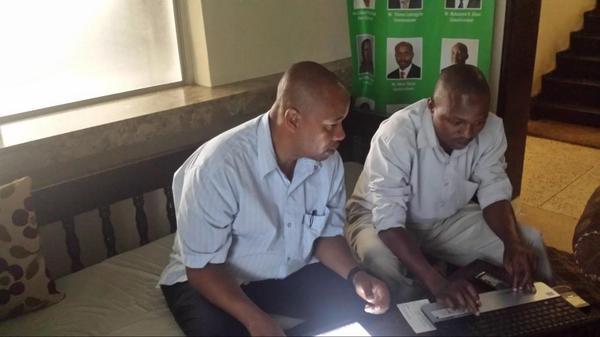 iebclik005's tweet photo. Crunching some numbers with Regional Coordinator, accountant and Coordinator Mvita at our Kizingo offices today! http://t.co/hGx9eKpjdH