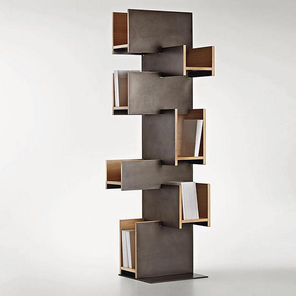 DomusWeb's tweet image. Designed by #GiulianoCappelletti for #DeCastelli, Cantilever is a sculptural display case domusweb.it/en/products/pr…