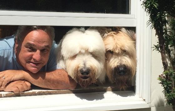 #SOBEWFF Going to the Dogs: <a href="/RachaelRay/">Rachael Ray</a> to Host Canine Cocktail Party blogs.miaminewtimes.com/shortorder/201…