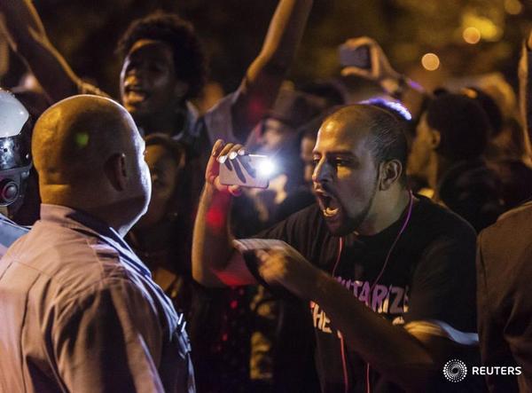 ReutersUS's tweet image. St. Louis bracing for more racial unrest over two fatal police shootings of local teens: reut.rs/1shdbvn