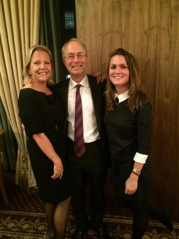 frances_gough's tweet image. Team #TakingCommand @PhoebeBooks  @PublicityBooks - PHWOAR! #Phwoar