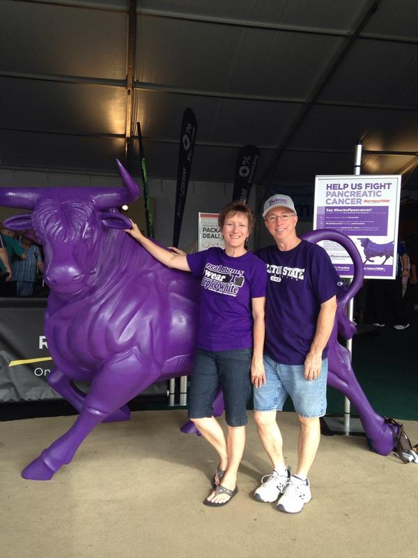 jhilman's tweet photo. At the State Fair with @kim_hilman #buckoffpancancer @MattressFirm http://t.co/Y7XDl4BMGU