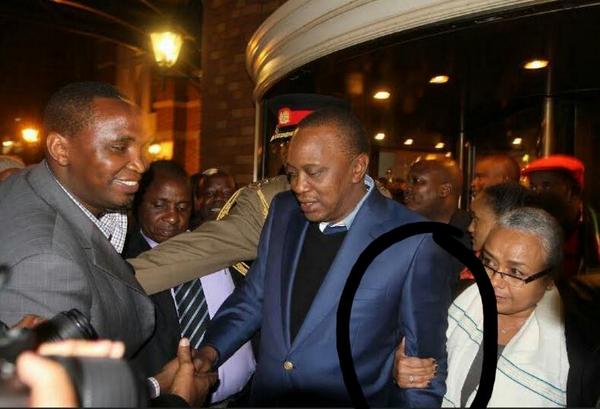 Mashua's tweet photo. @CarolineMutoko: Then and now.....
She's always held his arm like that? Wow! SUPER WIFE👌
http://t.co/Ko8YCUHnhn" #UhuruReturns”