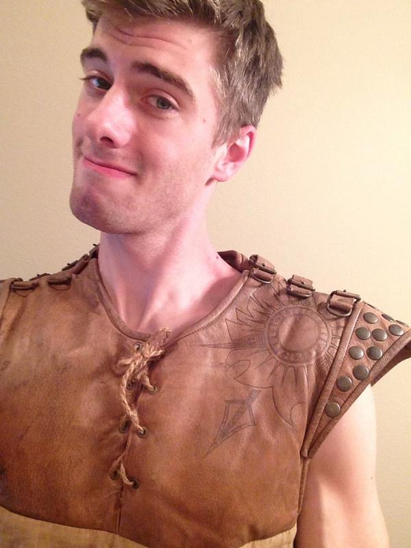 JimTheLibrarian's tweet photo. Hello Armor, my old friend. #TheQuest http://t.co/E0Ub3s9a3E