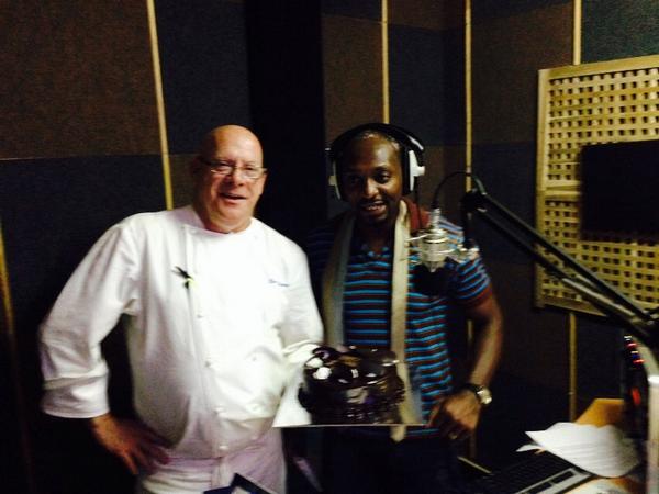 chefmourez's tweet photo. HB Kaliwa from Hot FM my kind of radio@CandyCoatedChu @LuluHaangala @ChiAndYipyap @stephaniechibwe @CocoaButterSkin http://t.co/SwfirlVV7W