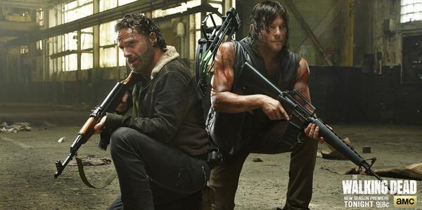 WalkingDead_AMC's tweet photo. The battle begins tonight at 9|8c. #TheWalkingDead http://t.co/csLIjb5HUq