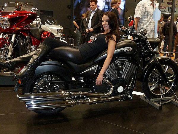 Revistadelmotor's tweet photo. ¿Qué nos ha dejado el #Intermot2014? Hacemos un repaso. http://t.co/QCgY4Hse5H http://t.co/wjiRcsKmL9