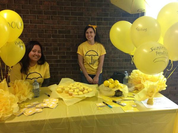 SwiftEyewear's tweet photo. @BrockvilleSAC getting ready to release your negative thoughts on these balloons #CSAYUP #MentalHealthAwarenessWeek http://t.co/4tnCjCrfDH