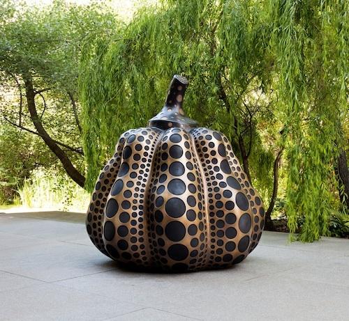 HuffPostArts's tweet photo. It's fall! 

Image: Yayoi Kusama's "Pumpkin" http://t.co/Qd0jOGCuDB http://t.co/kw0lfqdanA