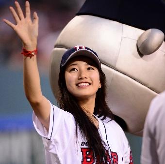Happy birthday, Bae Suzy my forever girl crush stay pretty (shes the bae even her name is bae) 