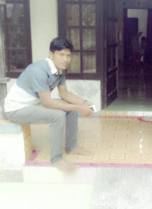 PilipAgust's tweet photo. http://t.co/mUB9UZRmd1