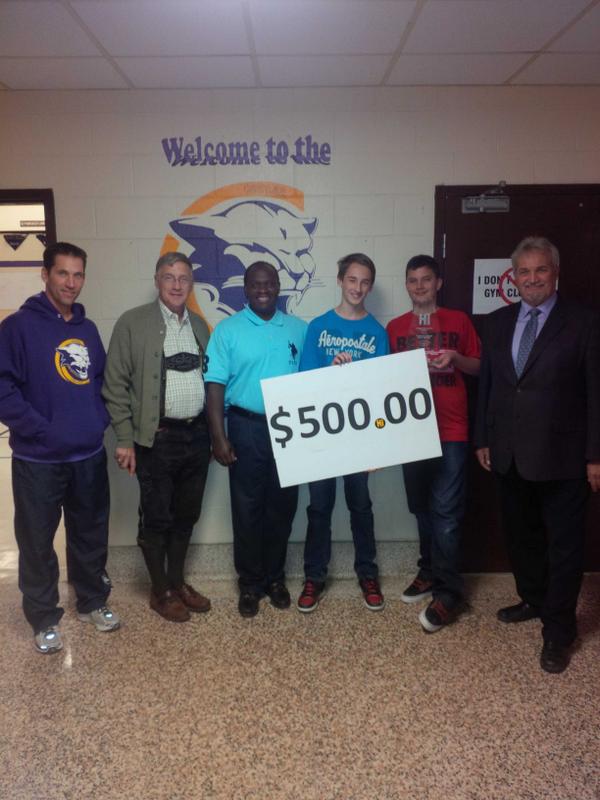benmacdonald22's tweet photo. Say Hi winners! Way to go Cougars! #justsayhi http://t.co/uQvwotglJq