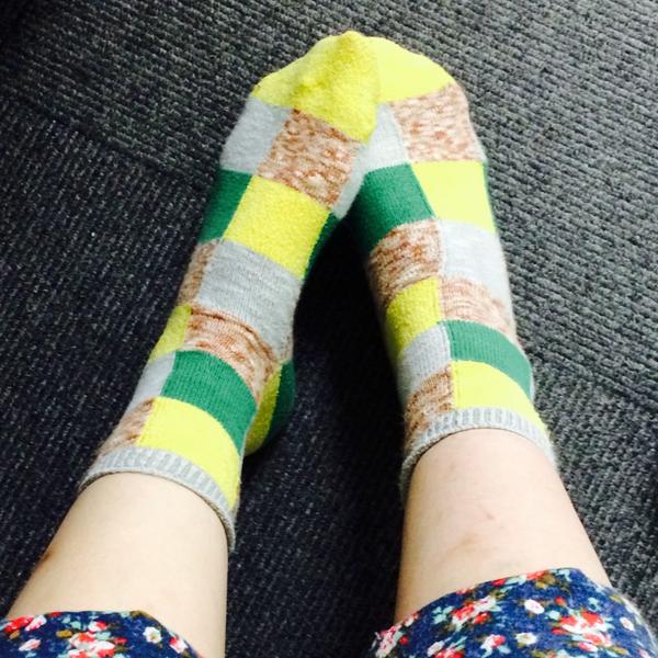 pupupu_fs's tweet photo. とりあえずコーデのっけとこう!そうしよー!
今日はパンツとトップスが少しガーリーだから、靴下は同系色でガーリーになりすぎないようにまとめてみたり(:3っ )へ
#ScoLar #BEATOY http://t.co/EyUcy0nBUk