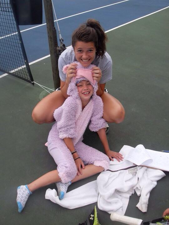 AneekaBhallaPT's tweet photo. A little @brooketam_13 #tbt from tennis camp circa 2010. #hippoonesie @Corey_Tam13 @TammersMom #nbd http://t.co/iQ0MGQ30cH