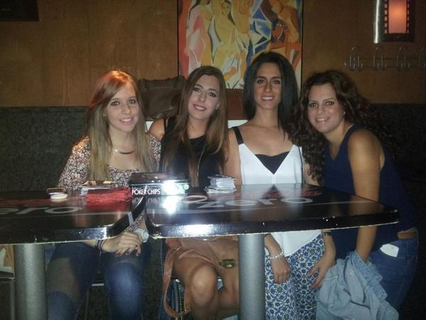 nutri1115's tweet photo. Venga pasaros por el barril de nutrición en el pub L'Scandalo. Hasta el sorteo de una botella de Barceló. http://t.co/8r5KAJ9F4E