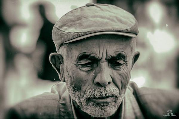 aftfotograf's tweet photo. Bilirim 
ebedi değilim bu hayatta http://t.co/ErOLWbxhd3