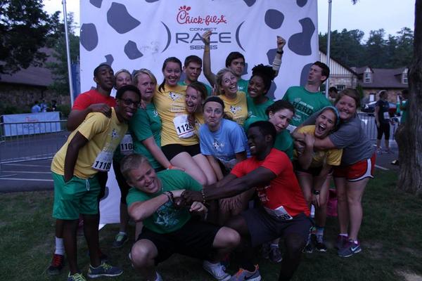 alysonrecord's tweet photo. #tbt to my first team bonding experience at camp, nothing like a 5k run with new friends #whereisthere  @WSC_staff http://t.co/1AnmeNXLs7