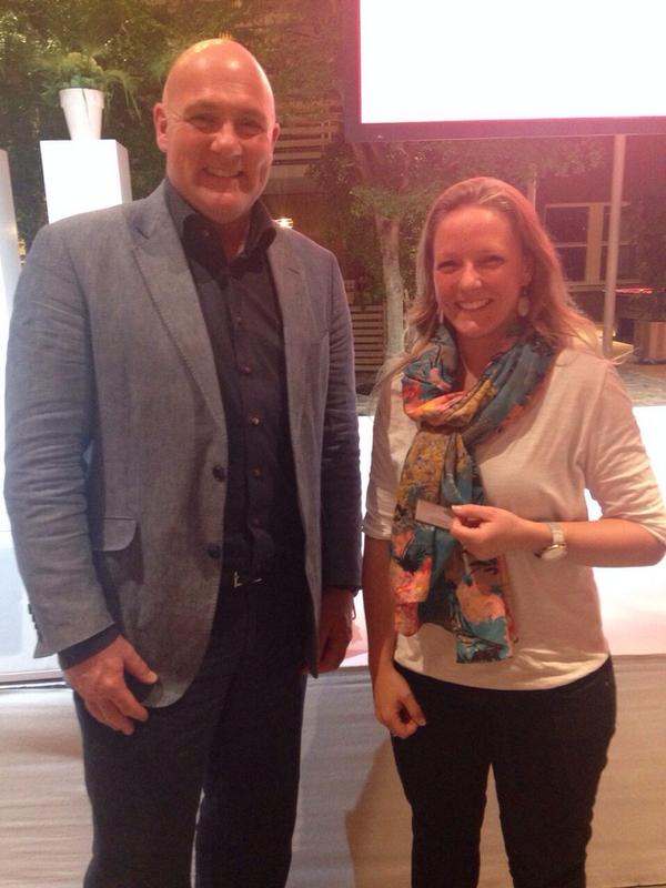 IngridMackaaij's tweet photo. Mooie, inspirerende en grappige presentatie van Andre Kuiper! Wauw! Avondje gelachen en verwend bij #driessenallstars http://t.co/hqqtkCgVLy