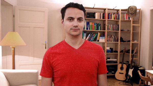 TheOnion's tweet photo. Area Man Self-Conscious About All The Wrong Things http://t.co/p4DOWnLtEp http://t.co/cUMKKJHOYx