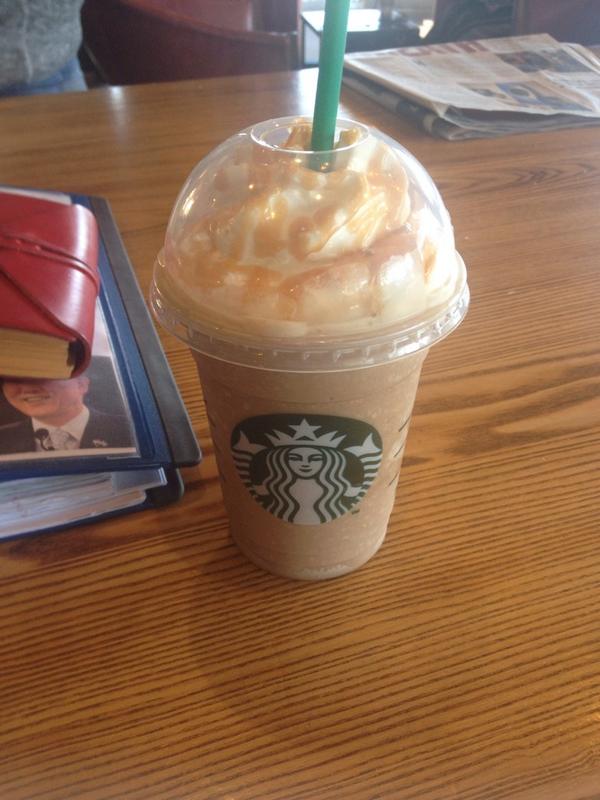 MaddyDucharme's tweet image. First Starbucks meeting with the freshies📝☕️🌍 #mun #conferenceprep