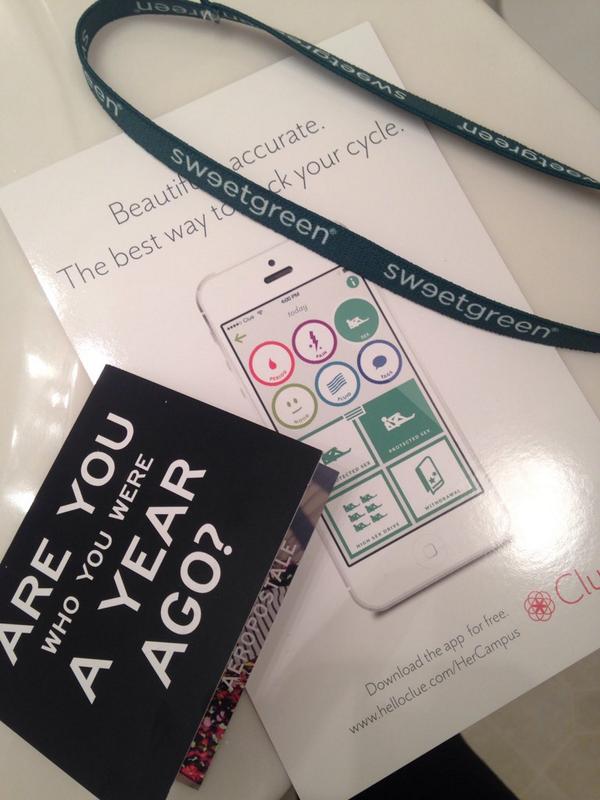 loveesimm's tweet photo. Thanks @HerCampus for the giveaway goodies! 😍💁 @HerCampusVCU #hcxo #aeropostale #helloclue #sweetgreen http://t.co/LDC7HOZryJ