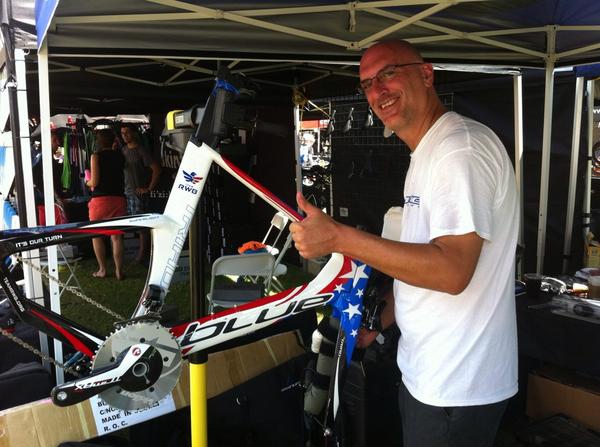 patrickevoe's tweet photo. Building up the @BlueBicycles custom @TeamRWB bike. @StevenHarad committed to a great cause! http://t.co/sTbmujNrZR