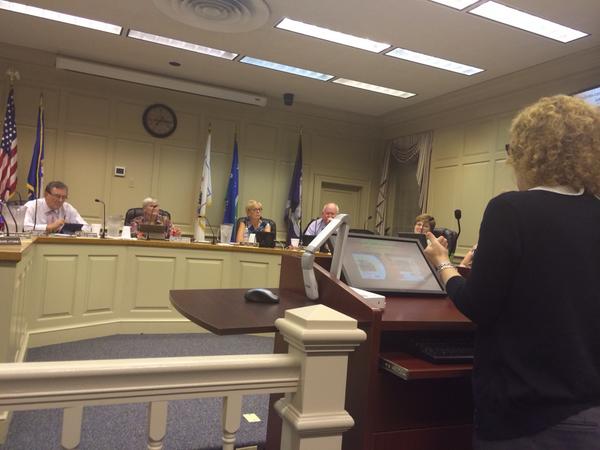 IWCSchools's tweet photo. SHS History Teacher Tracey Ferguson presents @StrataLogica to the school board. @akperera @DuncanHinds12 @label1223 http://t.co/n7BZTsBcso