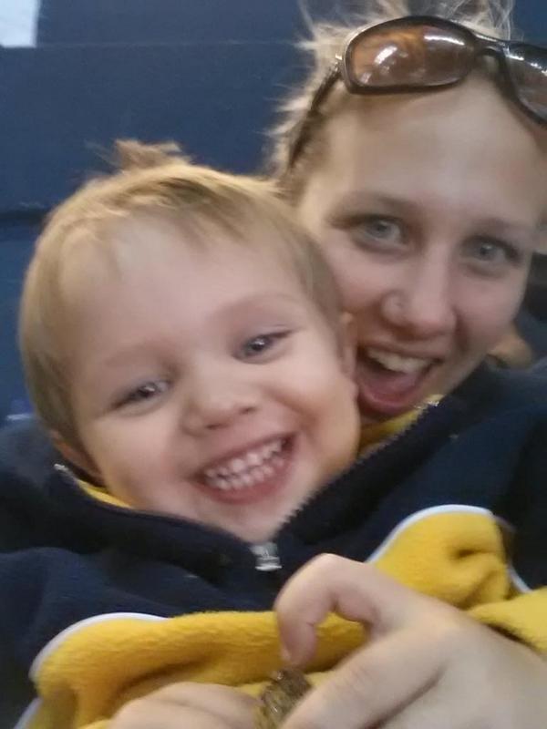 RoamingBuffalo2's tweet photo. @buffalosabres #sabresselfie http://t.co/zft2AWnfq6