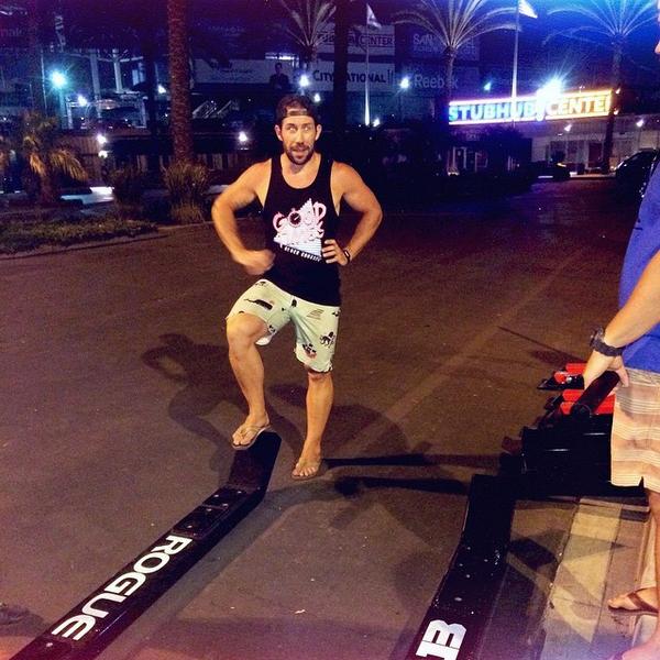 makehello's tweet image. #tbt to that time at the #StubHubCenter after the @crossfitgames when @blockcrossfit pic... ift.tt/1skBtGh