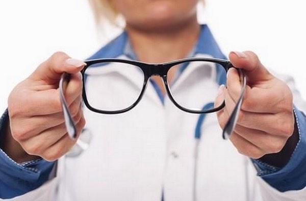 PreppyKansas's tweet image. "you're so pretty!!" 😂😂