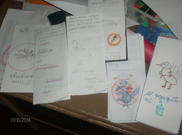 andreinacaman's tweet photo. @apoyoeduGBTDE pancartas y elaboración de la cartelera UEE Pbro. Fernando Maria Contreras http://t.co/KnI4WAJScU