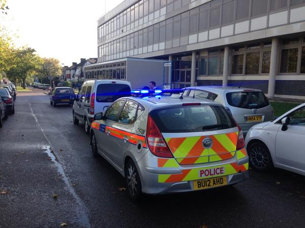 MPSBarnet's tweet photo. ANPR = the ability 2 target cars linked 2 crime + those that shouldn't be on the road #TotalTechnology #TotalPolicing http://t.co/IFkEOmV6Ra