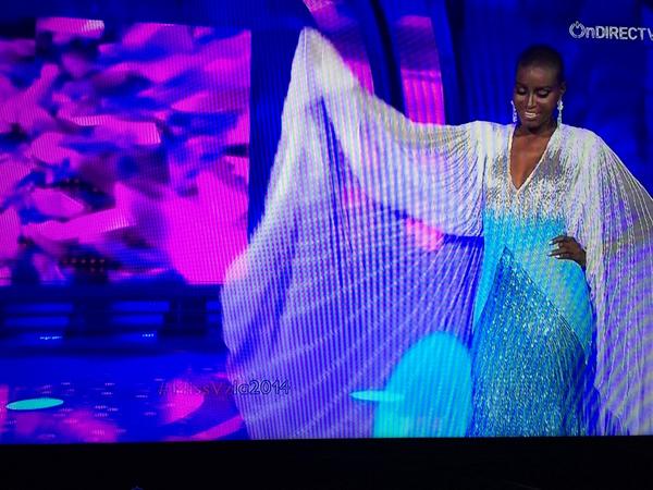 was_bril's tweet photo. LIBRE SOOOY! "@MVlanuevaEraMB: #MissFalcon #MissVzla2014 http://t.co/6eOgYgeWmC"