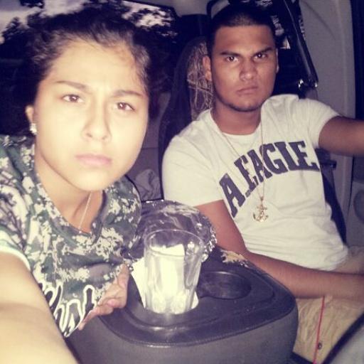 The face you make when someone looks at bae ❤😂👫😘👏 <a href="/gilbertvillarr2/">Gilbert Villarreal</a>