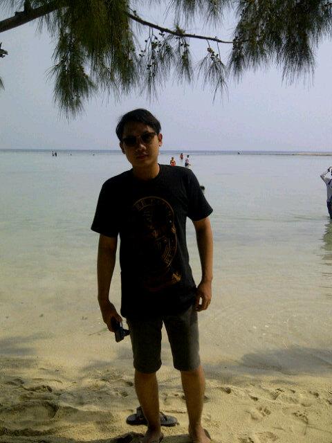 putrabdha's tweet photo. Beach http://t.co/0WrOFqLhpz
