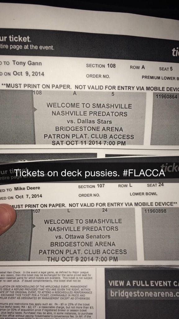 rockytop635's tweet photo. Knowing hockey season is back gets me hard as a moon rock. #81left http://t.co/wYgyQUW6i0