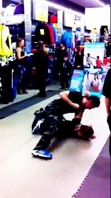 memories from the fighting years..... #fight #kravmaga #damoseledubotteinamiciziaeccheccazzo