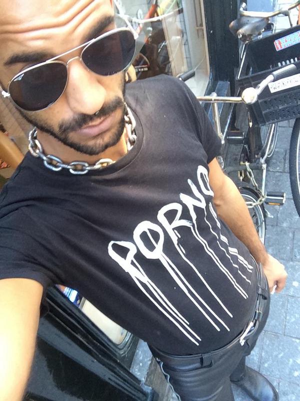KinkyNCute's tweet photo. @RegulationLTD  #LoveYourLeather #leather #selfie #porno #abbottJ http://t.co/kos0a5hOdl