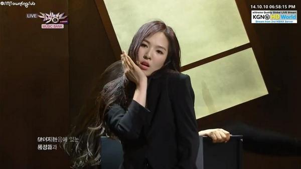 SMTownEngSub's tweet photo. Red Velvet "Be Natural" Comeback Stage on Music Bank (3/3) http://t.co/Eeum6DSuCs