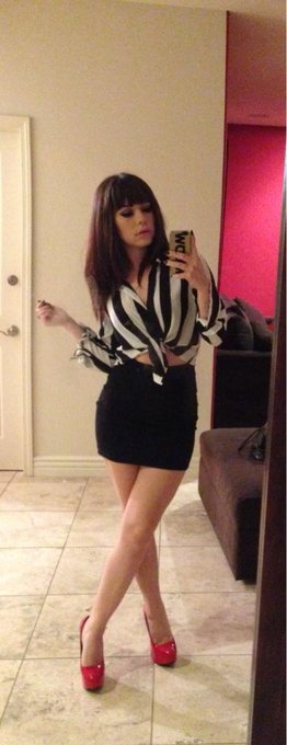 Suh like at my baes house chillin http://t.co/cn9yhNWUpU<a href="/tag/wet"class="tags"><span>#wet</span></a><a href="/tag/mysocki"class="tags"><span>#mysocki</span></a><a href="/tag/mysatan"class="tags"><span>#mysatan</span></a>