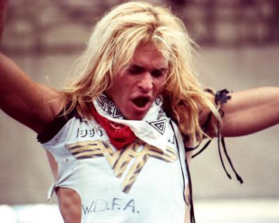 Happy birthday to the one and only David Lee Roth. One of the best! have a great day 