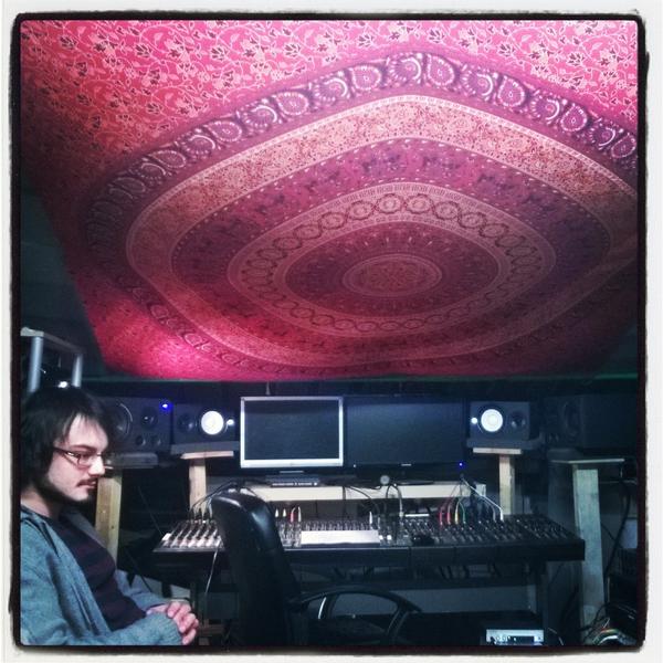 MamaNiceband's tweet image. Stuff is happening at Music APE studios, tracks are being mixed. Release soon! #bristolmusic